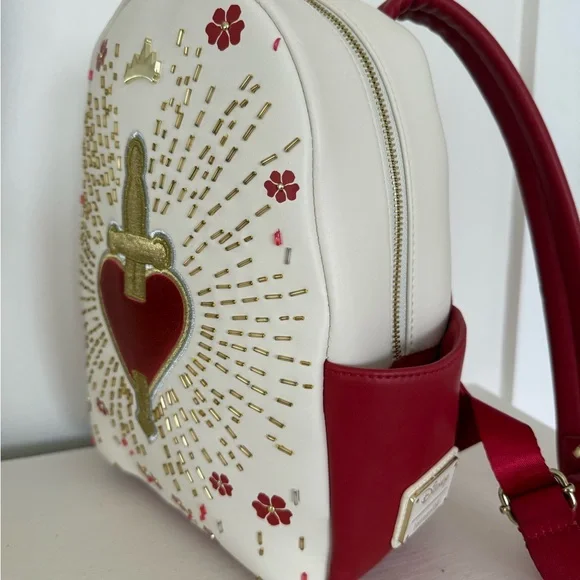 Loungefly Disney Snow White and the Seven Dwarves Heart Box Mini Backpack NWOT - Picture 15 of 16